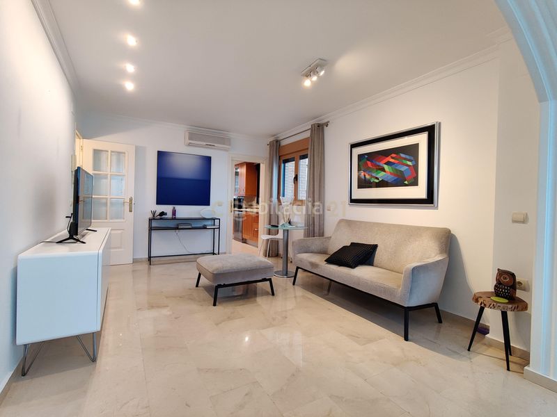 Foto 6510fcd8-8c4c-4803-ac3d-9f613522a2a5. Alquiler piso en la niña 6 apartamento en primera línea de playa con vistas al mar, parking y trastero e en Calp