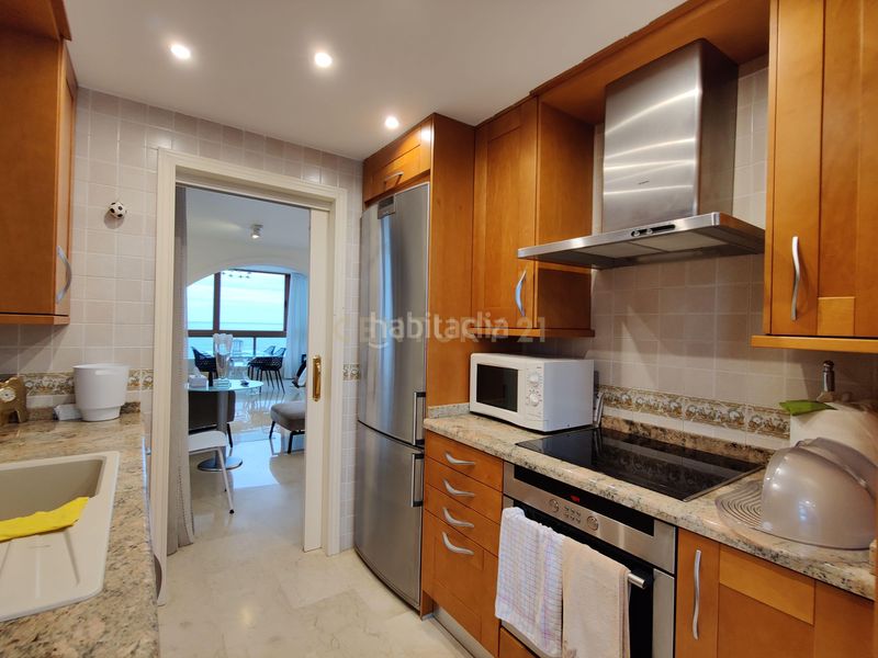 Foto eb11d1cc-859c-4dca-a51e-cc003f94b42c. Alquiler piso en la niña 6 apartamento en primera línea de playa con vistas al mar, parking y trastero e en Calp