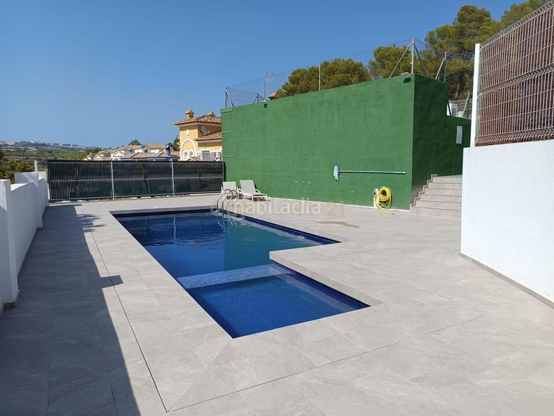 Foto 6c25abf5-4dcf-45f3-818d-cd06267b1ef4. Casa amb piscina a La Empedrola Calp