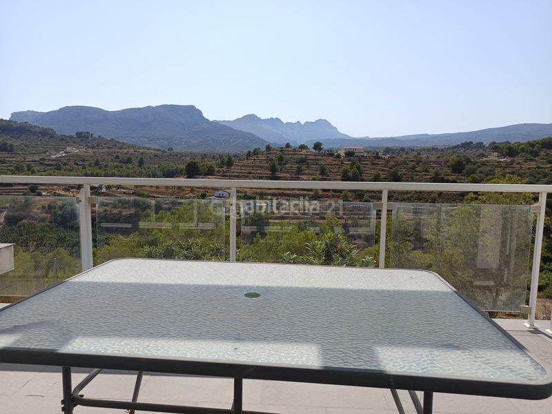 Foto 986b3499-e0d3-44e2-9eb5-f570d8eb60ee. Casa amb piscina a La Empedrola Calp