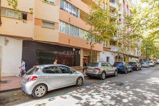 Aparcament cotxe  Carrer pintor sorolla, 12, calp, spain 12. Amplio garaje cerrado en venta en el edificio cristina  centro