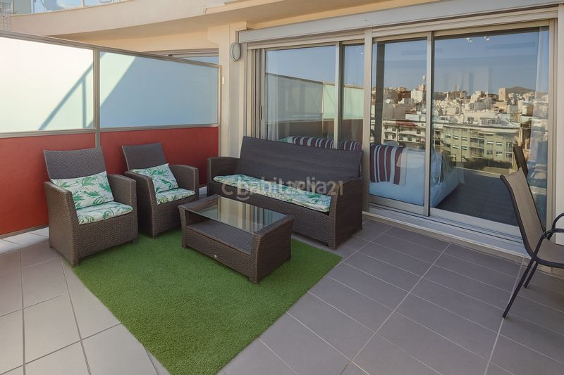 Foto 4193e316-3937-4d19-bf57-5b01576e8192. Alquiler apartamento en carrer jose maría ruiz pérez-aguila ático e borumbot alquiler de invierno de septiembre a junio en Calp