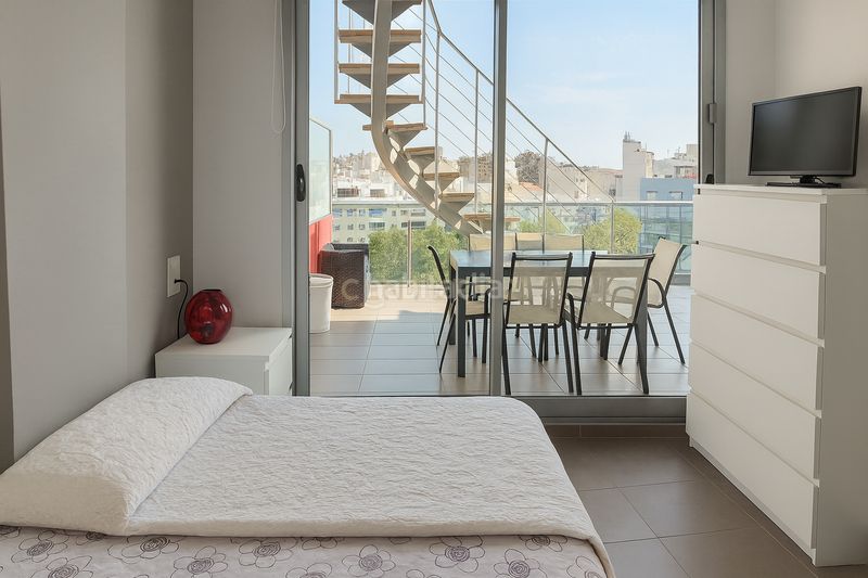 Foto 43a50051-50df-423b-a677-6d1bea7eee11. Alquiler apartamento en carrer jose maría ruiz pérez-aguila ático e borumbot alquiler de invierno de septiembre a junio en Calp