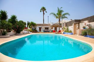 Maison  Partida benimalluny, 8, 03720 benissa, alicante, spain. Finca rural única con negocio turístico en funcionamiento