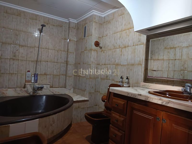 Foto 5f5f435b-98cc-41d9-ad4d-5c1dde9a2488. Apartamento en plaza de játiva amplio apartamento de cuatro habitaciones con ubicación céntrica en xabia. en Xàbia