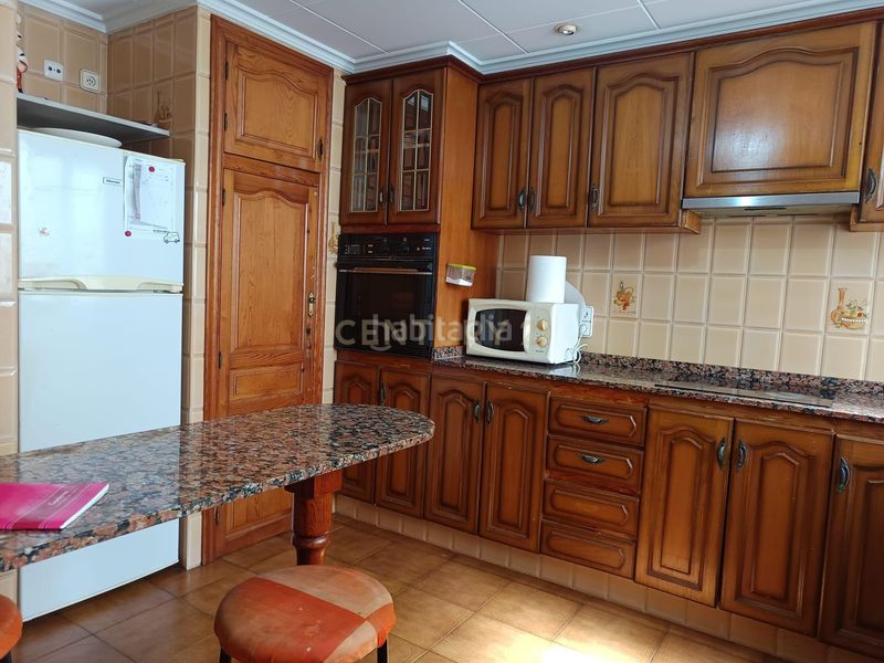 Foto ae8f53c0-8968-43fc-8994-d37dce4a8406. Apartamento en plaza de játiva amplio apartamento de cuatro habitaciones con ubicación céntrica en xabia. en Xàbia