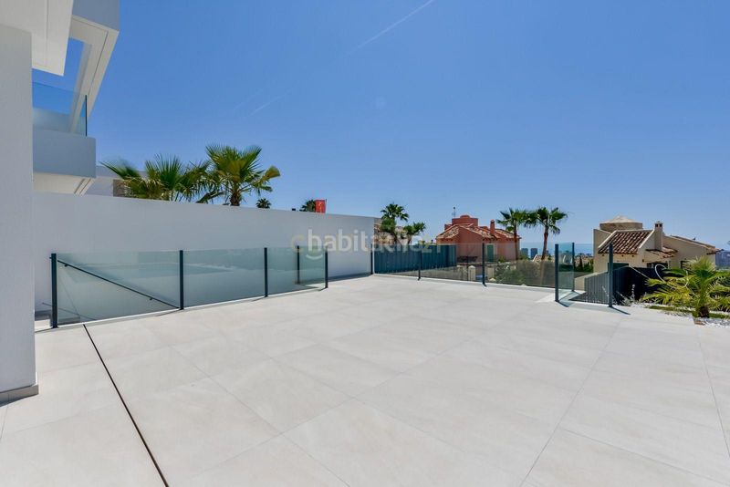 Foto 251a984a-aed6-433e-a5a9-64b60f493f3a. Casa a carrer darrere cases a Finestrat pueblo Finestrat