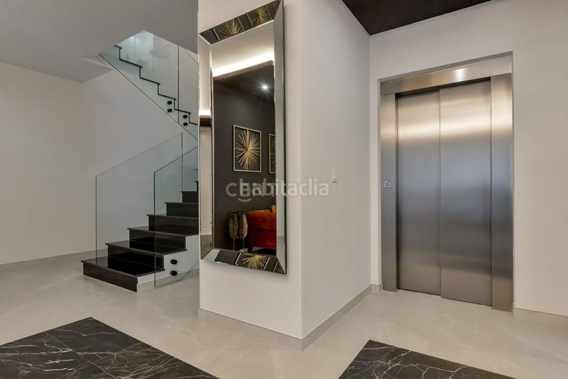 Foto e390edb7-8826-4308-b96a-6c8e60653a80. Casa a carrer darrere cases a Finestrat pueblo Finestrat