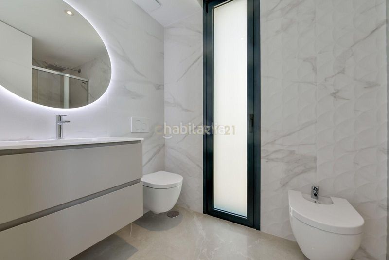 Foto e7d71fa8-39bc-4f49-a53f-cb7bdc448fe2. Casa a carrer darrere cases a Finestrat pueblo Finestrat