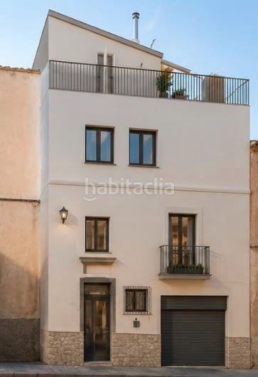 Foto 537bf800-0f5d-4ed4-bdd1-0a1295ba43ae. Edificio in Riudecanyes