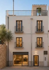 Edificio in Riudecanyes. En venta edificio para reformar