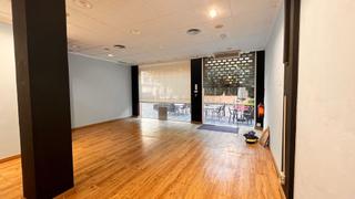 Business premise  Carrer de mossn joan batalla. Venta local zona puerto cambrils
