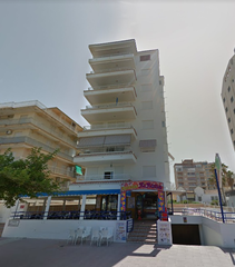Pis en Passeig martim de nept 7. -inmueble recin reformado en primera lnea de playa con unas vi