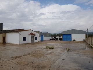 Fabrikhalle in Quatretonda. Nave industrial