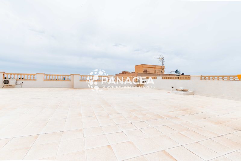 Foto b9c2af0c-e6c4-4a8a-8c5a-49cefad5b0ef. Xalet amb aparcament a Las Cabañuelas Vícar