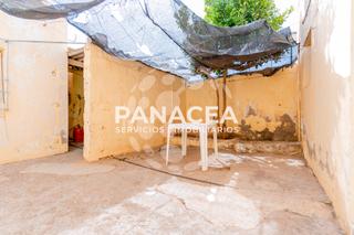 Casa a Las Norias. Chalet adosado en venta en las norias
