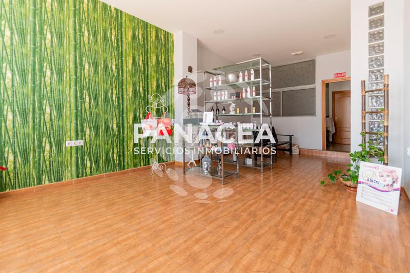 Foto 34309079-4d2e-4d3d-8f10-cb33553156d4. Chalet in Carretera Mojonera - Cortijos de Marín Roquetas de Mar