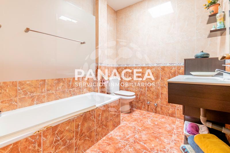 Foto ecfa4b59-2930-4fcc-9a37-3015e2998c4d. Chalet in Carretera Mojonera - Cortijos de Marín Roquetas de Mar