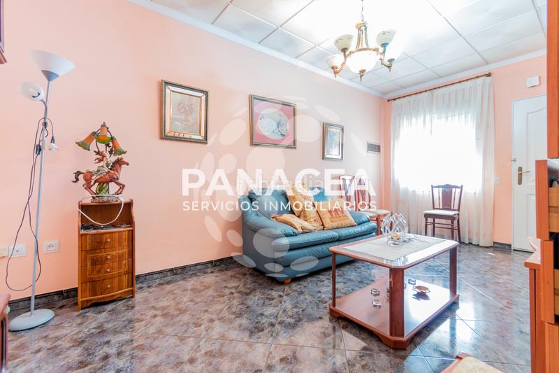 Foto 169f7a98-8035-40f3-aebb-798aebe2ff13. Casa con parcheggio in El Parador de las Hortichuelas Roquetas de Mar