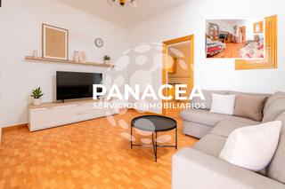 Maison jumelée à Dalías. Chalet adosado en venta en dalias