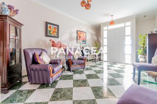 Maison jumelée à Santo Domingo. Chalet adosado en venta en santo domingo