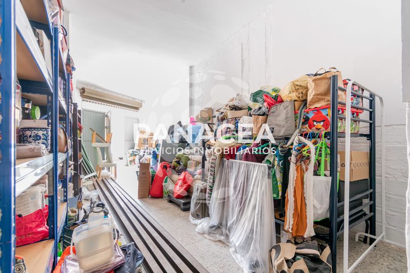 Foto 2cc2500e-7fe6-4954-ac6b-e350a18811f2. Aparcament cotxe a Plaza de Toros - Santa Rita Almería