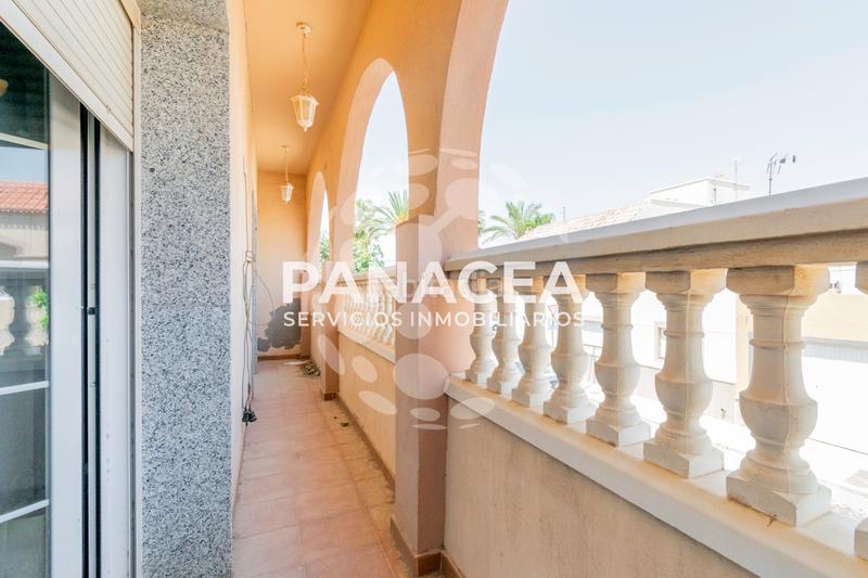 Foto 40985797-c025-44d3-ba48-0175318b0b25. Xalet amb aparcament a puebla de Vícar Vícar