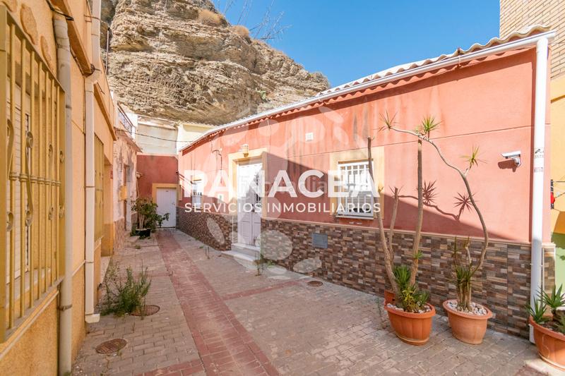 Foto e309ae57-9c5a-40a3-b7eb-9616fe16e6f3. Casa bifamiliare in Albuñol