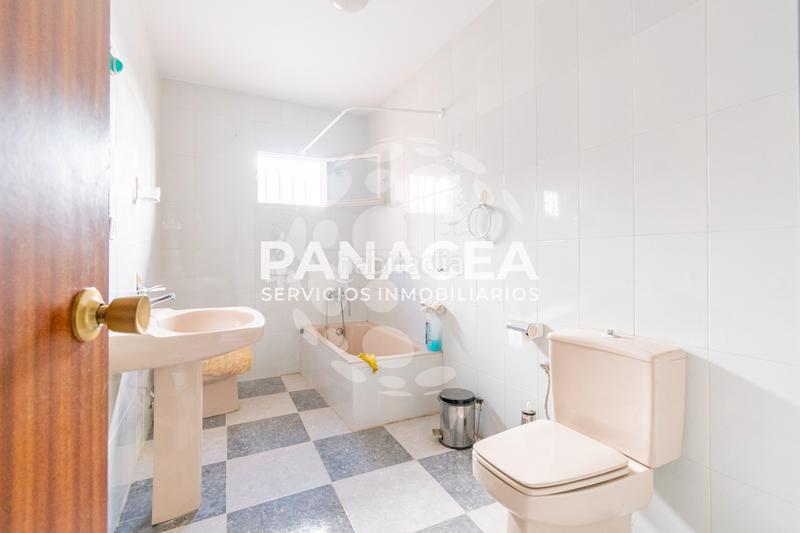 Foto e10bdb2c-c47b-4ae4-ab0f-ab8da6f88af7. Casa adosada chalet adosado en venta en Abla