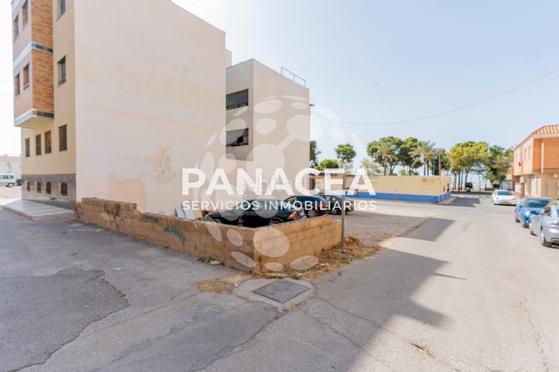 Foto 321d0458-fc64-4872-904e-56a194a178bb. Terrain résidentiel dans Las Cabañuelas Vícar