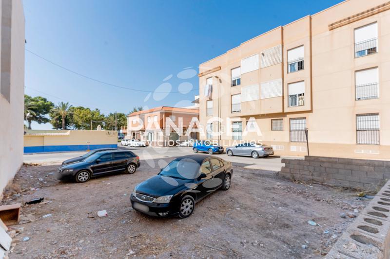 Foto 9a60194f-f9c5-48b4-965e-ea71ce99d49e. Terrain résidentiel dans Las Cabañuelas Vícar