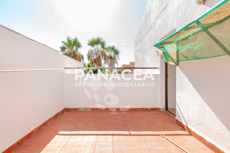 Foto 3250ea2f-02de-486b-b4cb-e6f40926bb25. Casa chalet adosado en venta en Las Cabañuelas en Vícar