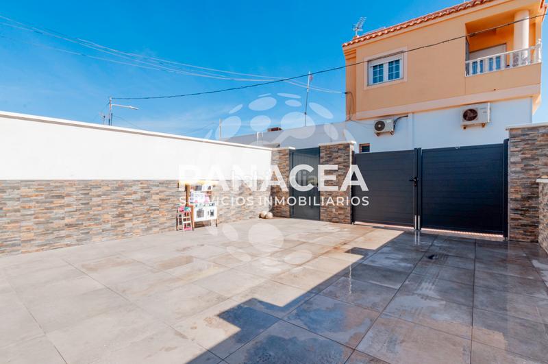 Foto fc6933df-c565-4125-9088-5cddbe2dea79. Casa pareada chalet pareado en venta en la mojonera en Mojonera (La)