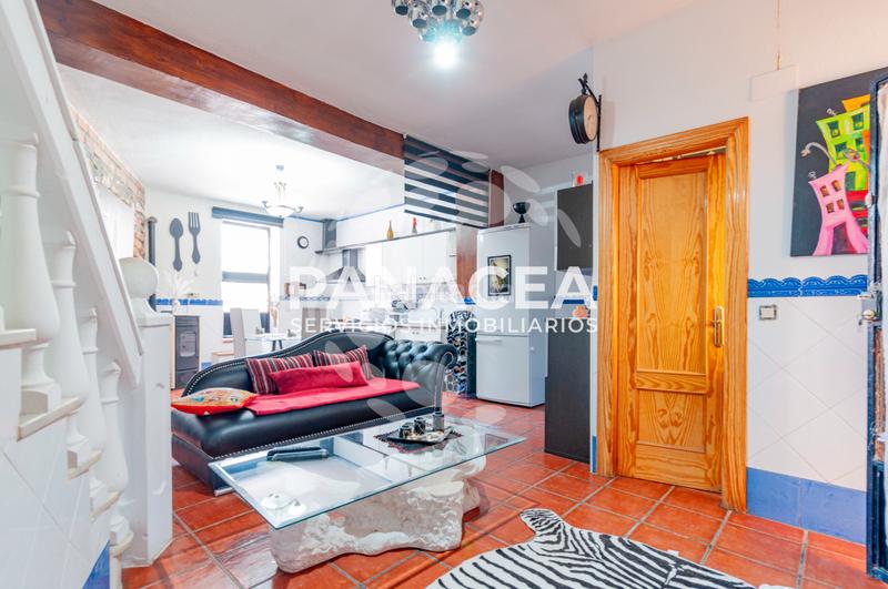 Foto 1c1cb5a5-51e3-4a84-ac7a-81b2d37d0bcb. Xalet a Benalúa