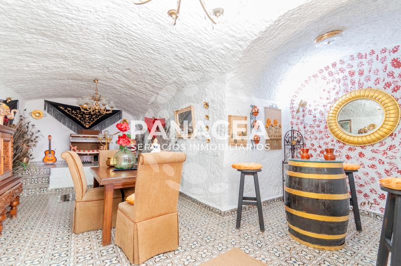 Foto 5d058bad-9ae6-480b-b908-e02501ec6960. Xalet a Benalúa