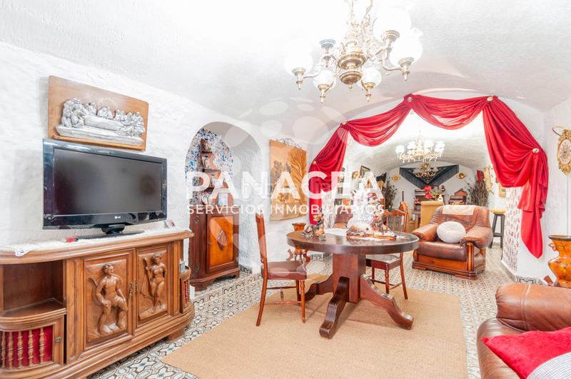 Foto 7880e61e-85f3-4070-8964-1babb65c16a2. Xalet a Benalúa