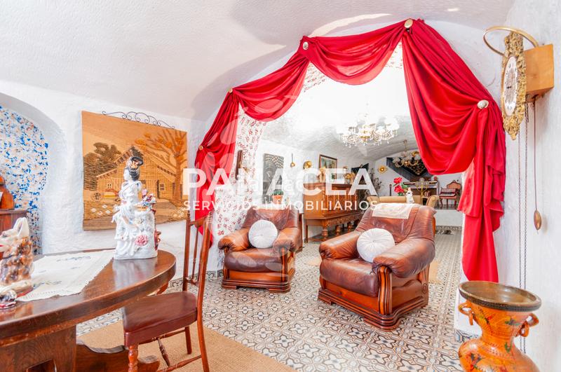 Foto acfa0a8a-5030-4317-a9df-7066f040b154. Xalet a Benalúa