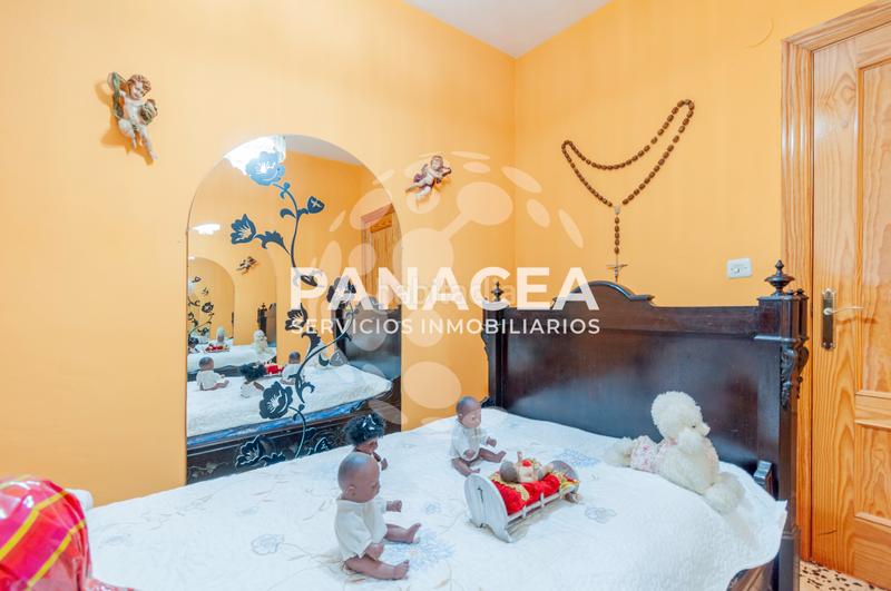 Foto c0b9dcd8-b464-48eb-a36f-c919da9b5399. Xalet a Benalúa