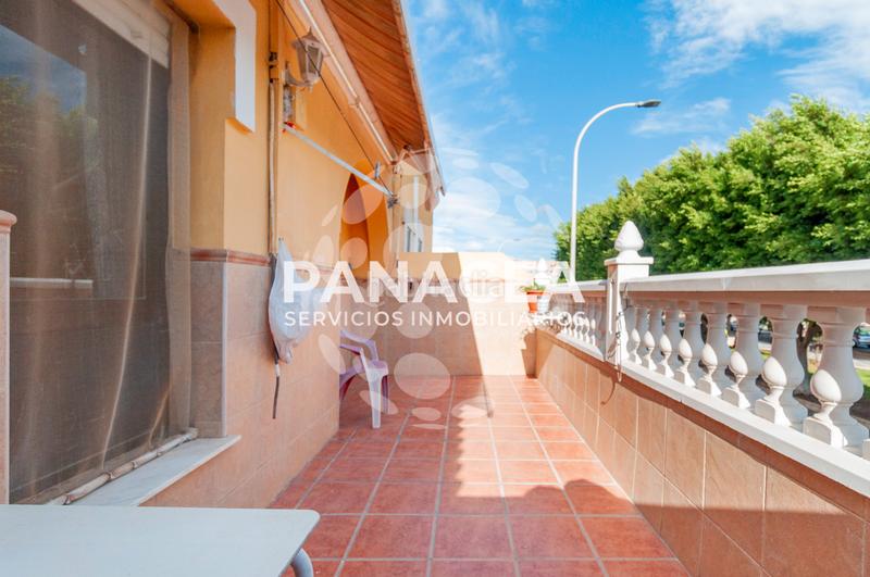 Foto 48ece944-c139-459e-94eb-11246ccaa29a. Casa a schiera con parcheggio in Roquetas pueblo Roquetas de Mar