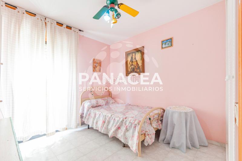 Foto a25f0ed9-57bd-4ecb-ae30-5b9946a24630. Casa a schiera con parcheggio in Roquetas pueblo Roquetas de Mar