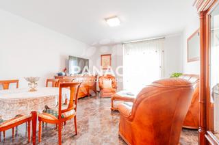 Casa adossada a Las Cabañuelas. Chalet adosado en venta en las cabañuelas