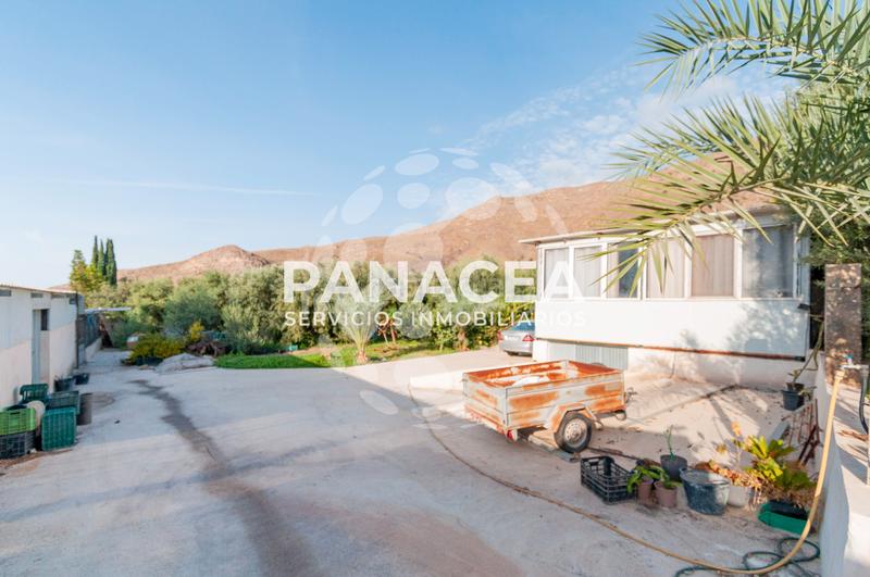 Foto 21df7419-1a52-4486-ba67-6d1ffa58211c. Masía finca rústica en venta en Vícar pueblo Vícar