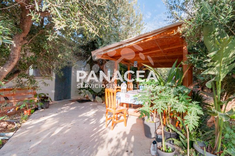 Foto 83e47c38-18e3-47b3-95e0-8b776a921369. Masía finca rústica en venta en Vícar pueblo Vícar