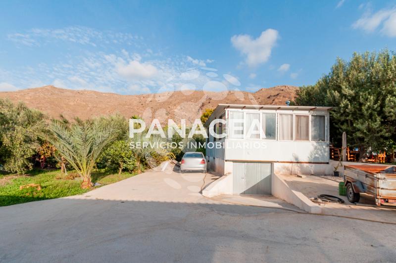 Foto a2454508-9c2d-4992-8585-5cbf79e26e28. Masía finca rústica en venta en Vícar pueblo Vícar