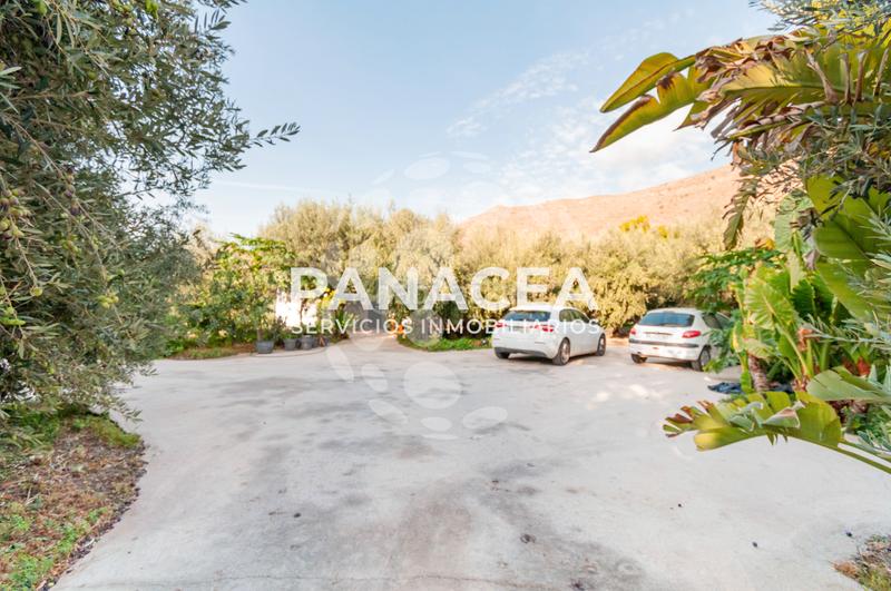 Foto f58f4f10-ff44-4fd8-a695-38e77c3c1ad4. Masía finca rústica en venta en Vícar pueblo Vícar