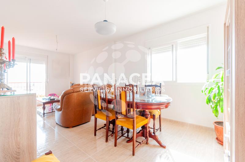 Foto 2070a98d-4b24-4985-90c1-4c211709fab1. Flat with parking in Roquetas pueblo Roquetas de Mar