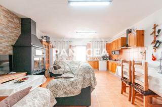 Casa a schiera in Enix. Chalet adosado en venta en enix