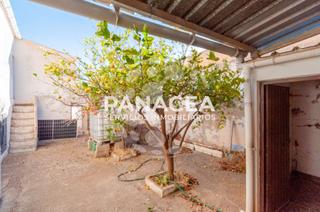 Haus in Albondón. Chalet adosado en venta en albondon