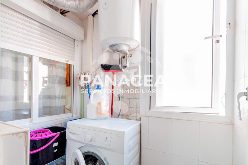 Foto 705fc1ac-211a-41ed-8ab4-424f59844268. Piso  en venta en zapillo en Ciudad Jardín - Tagarete - El Zapillo Almería