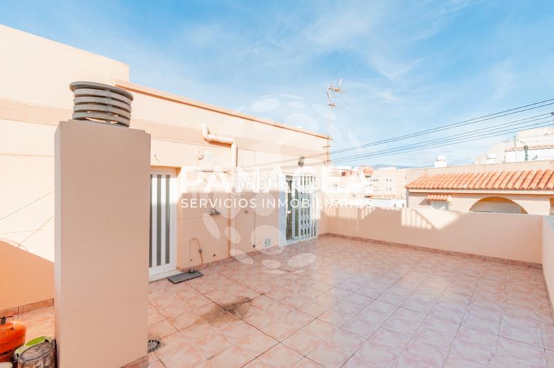 Foto 1448935a-6a7e-4b9a-a12c-322234872426. Ático  en venta en el puerto en El Puerto - La Romanilla Roquetas de Mar